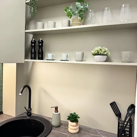 公寓 Beautiful With Two Bedrooms 布加勒斯特