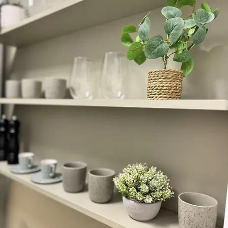 Apartment Beautiful With Two Bedrooms *