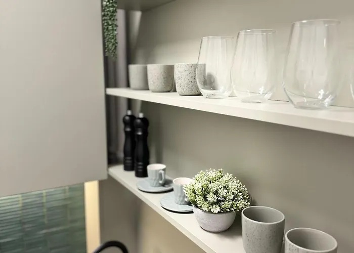 Beautiful With Two Bedrooms