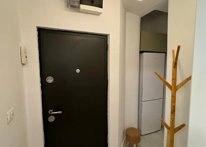 דירה Beautiful With Two Bedrooms בוקרשט