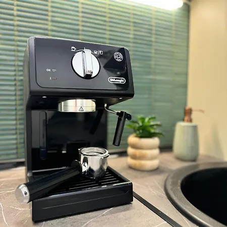 Beautiful With Two Bedrooms *